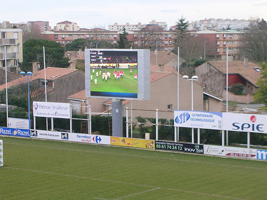 法国足球场P20户外显示屏